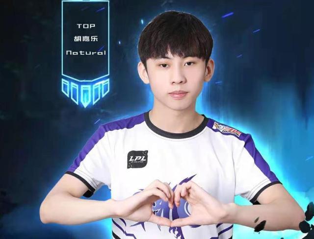 球迷们将继 球迷们将继